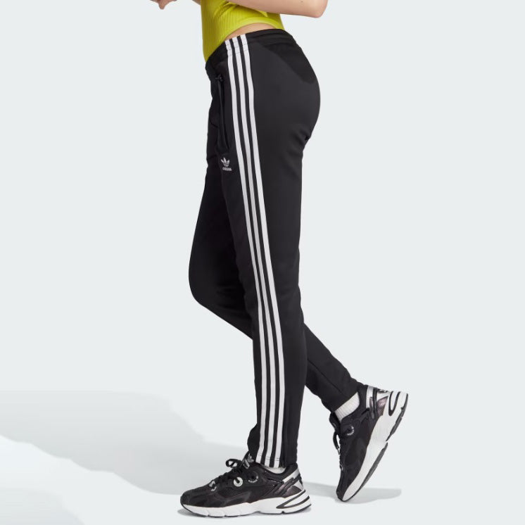 IK6600 - Pantaloni - Adidas